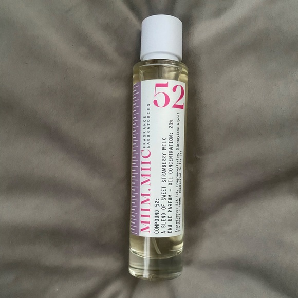 Miim.Miic Sweet Strawberry Milk Perfume - Picture 1 of 2